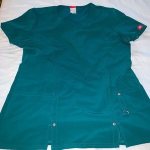 Set of Dickies Scrubs